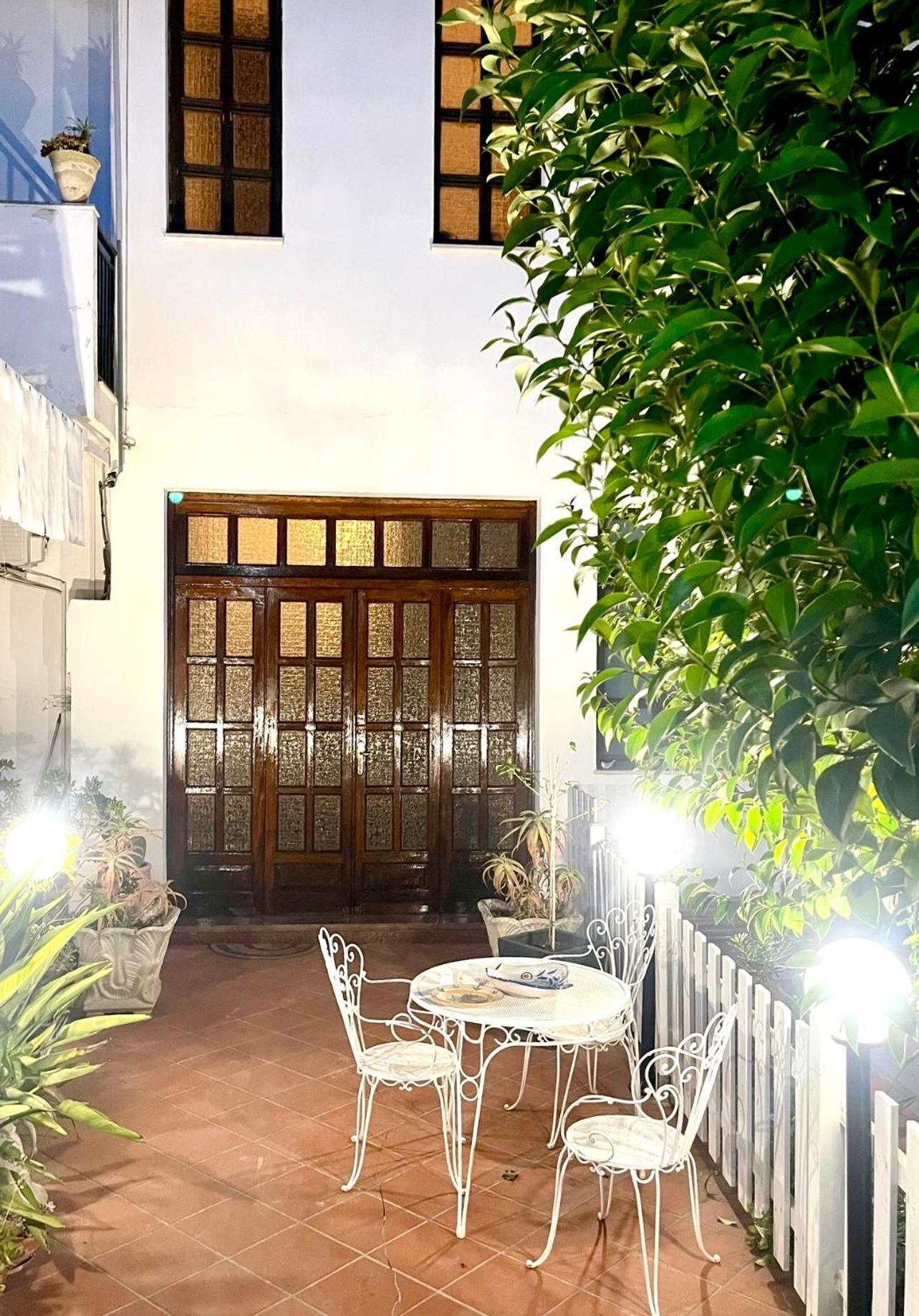 Villa Santa Barbara อาโวลา ภายนอก รูปภาพ